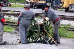 2011_train_robbery_skirmish_5_20111011_2089667715